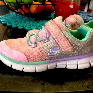Kids sneakers
